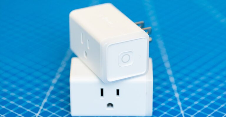 Έξυπνες πρίζες με Matter: το απλούστερο βήμα για ένα connected σπίτι