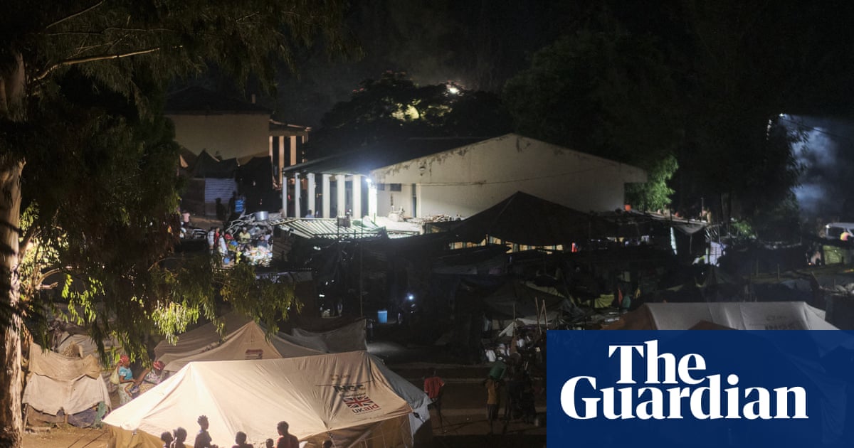 Η Βρετανία κόβει την κλιματική βοήθεια — και οι επικριτές μιλούν για απειλή εθνικής ασφάλειας