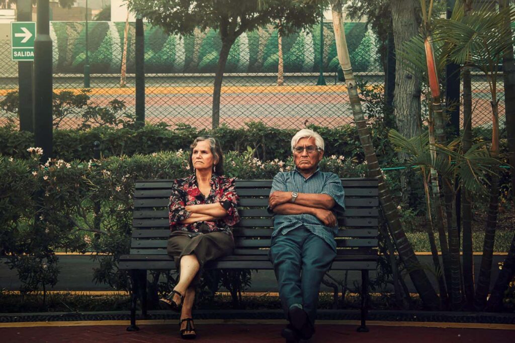 Η αρνητική στάση απέναντι στη γήρανση σε κάνει να γερνάς πιο γρήγορα