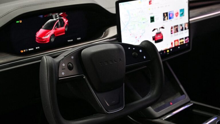 3,2 εκατομμύρια Tesla ένα βήμα πριν την ανάκληση για το Full-Self Driving