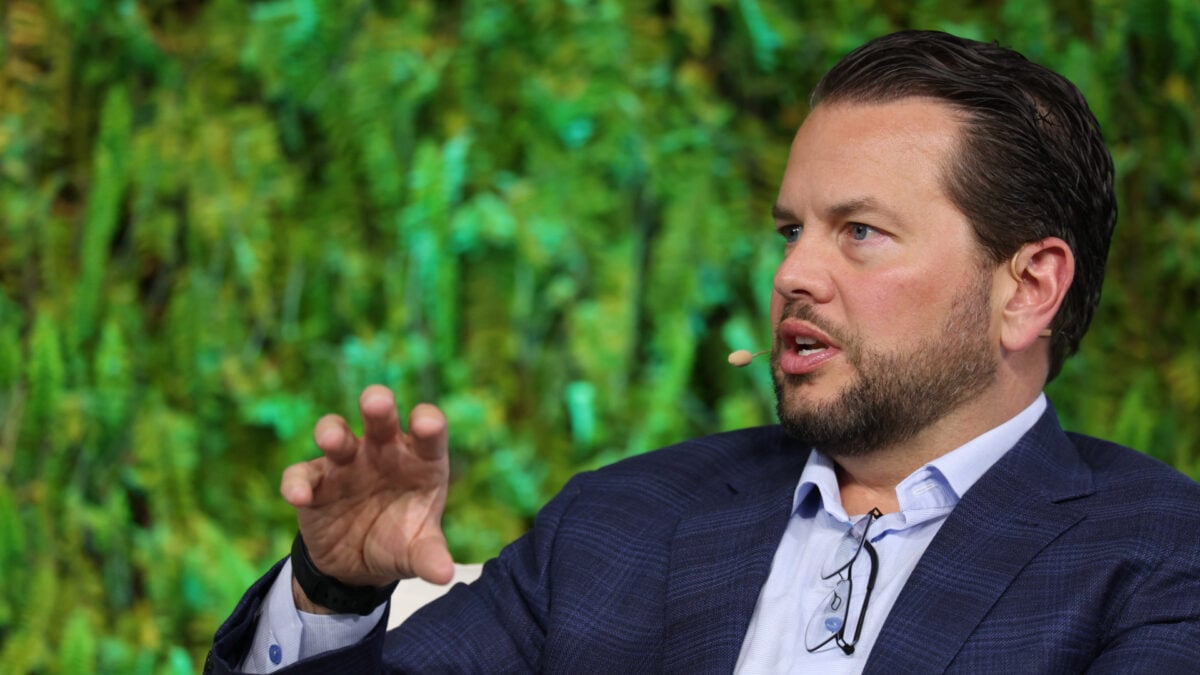 Ο CEO του Pinterest ζητά απαγόρευση των social media για παιδιά κάτω των 16