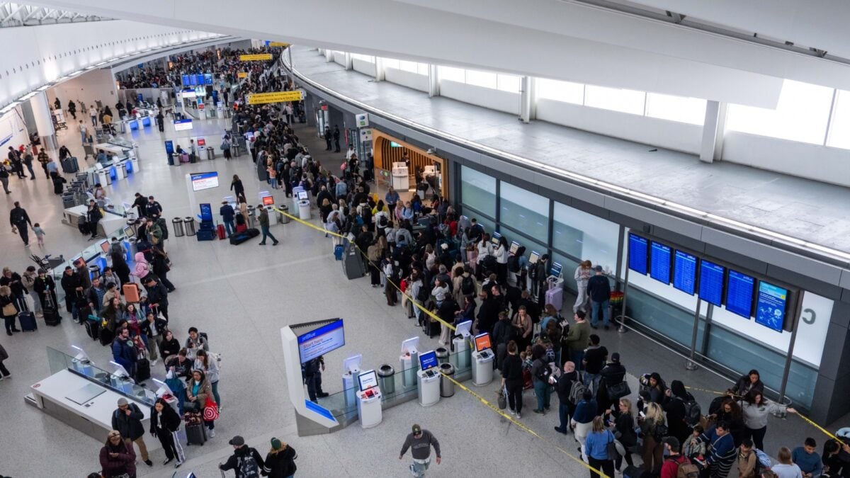 ICE στα αεροδρόμια: Η λύση που μπορεί να δημιουργήσει νέο πρόβλημα