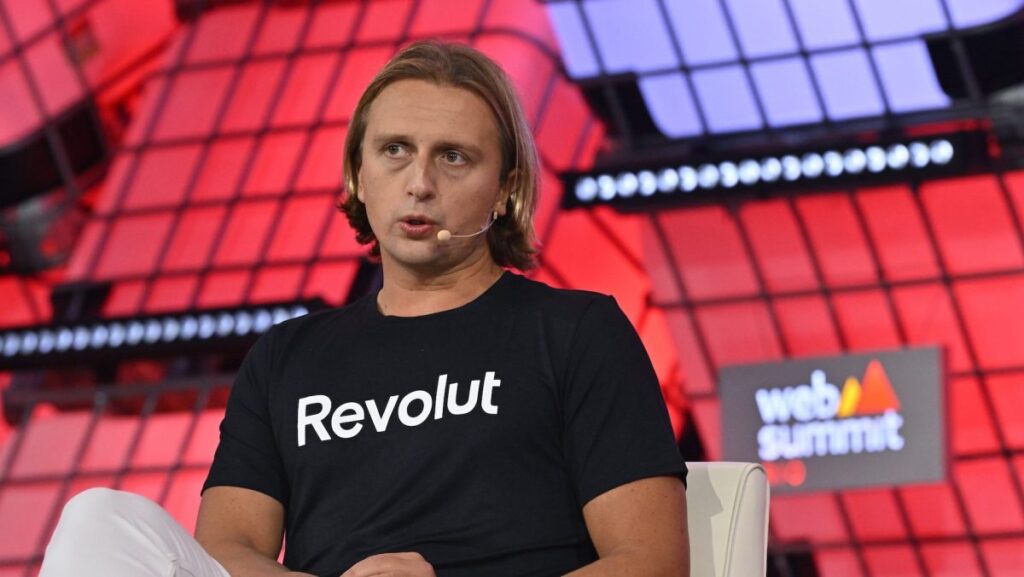 Rippling εναντίον Revolut: Ποιος πλήρωσε τον «κατάσκοπο» της Deel;