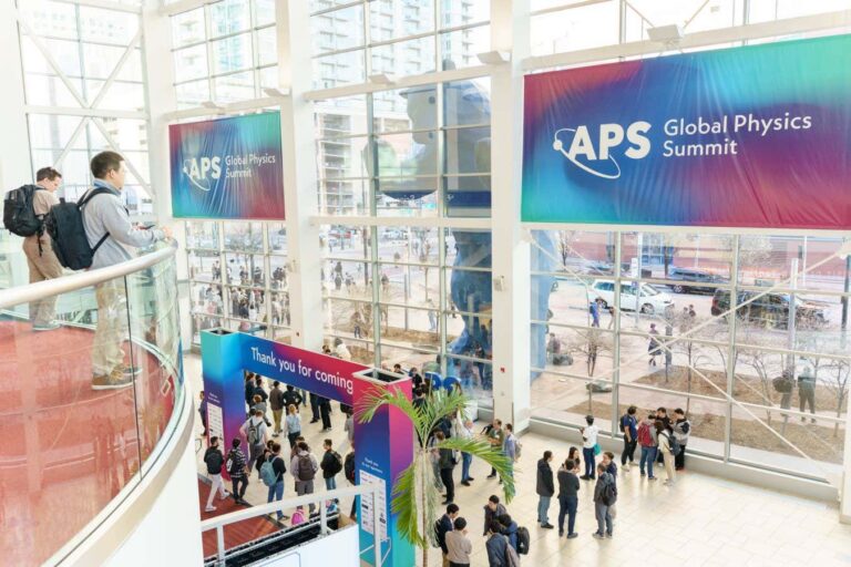 Τι συμβαίνει όταν 14.000 φυσικοί αρχίζουν να ρωτούν το ChatGPT