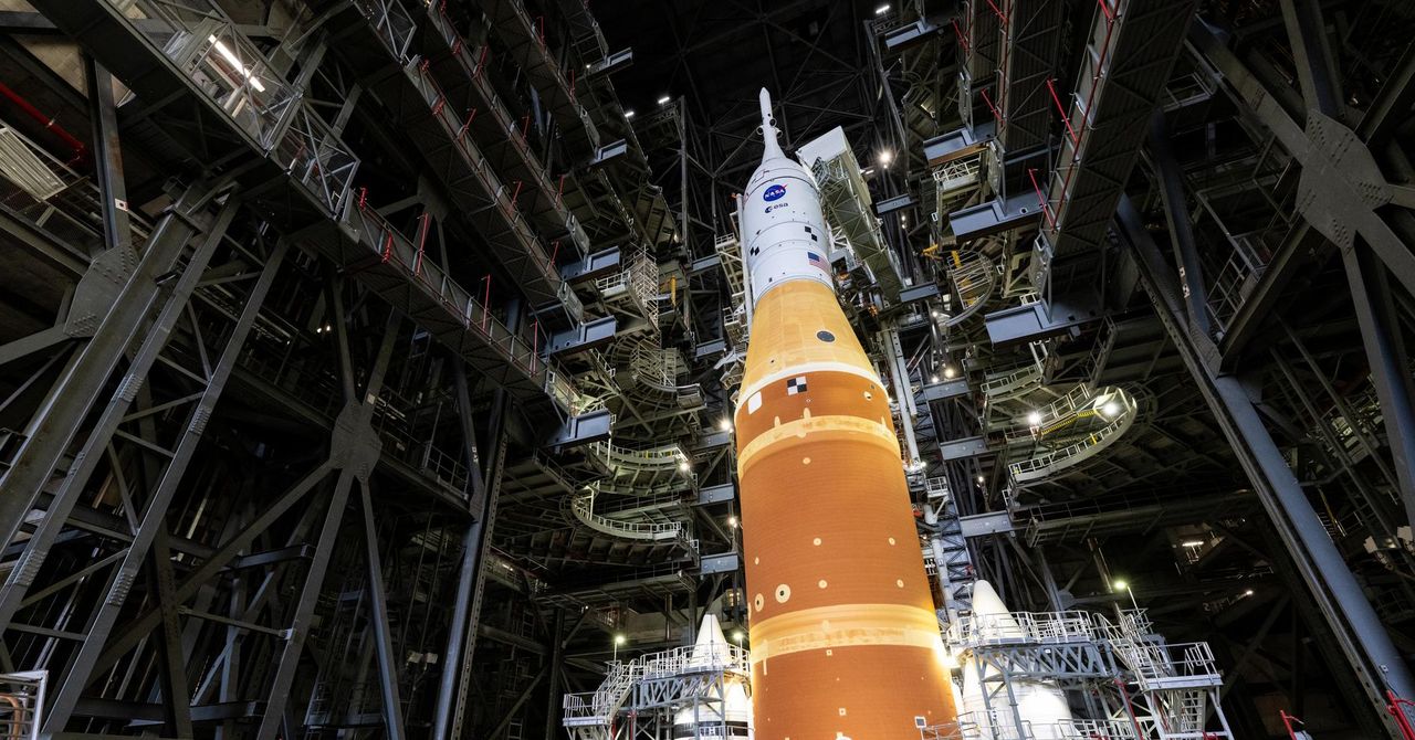 Artemis II: Τέσσερις αστροναύτες στην άλλη πλευρά της Σελήνης