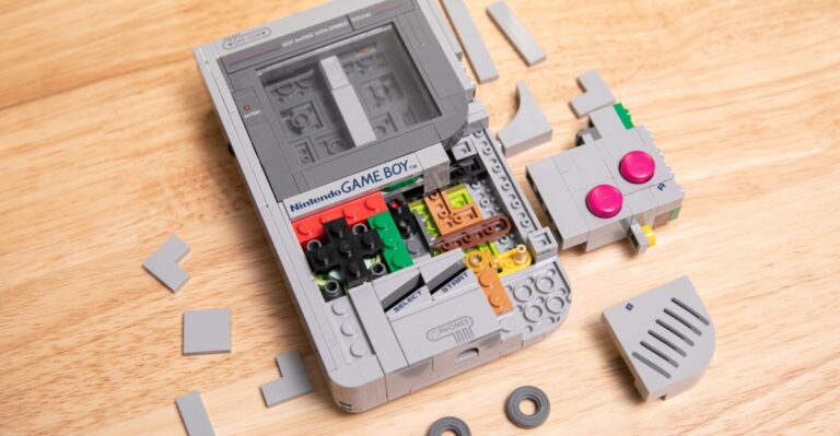 Το Lego Game Boy επιστρέφει με έκπτωση — και χωρίς membership