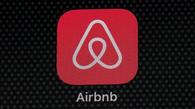 Η Ισπανία δεν κάνει πίσω: Airbnb πληρώνει πρόστιμο 64 εκατ. ευρώ