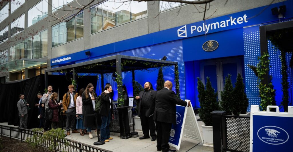 Η δεξιά Αμερική χωρίζεται στα δύο για το μέλλον της AI