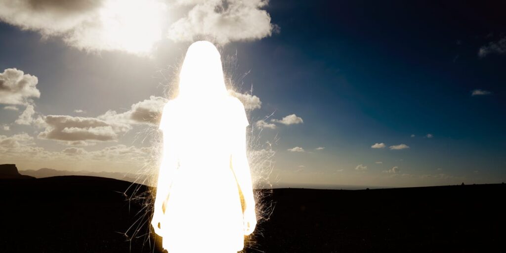 Η κοπέλα που ζει ξανά κάθε στιγμή της ζωής της — και κανείς δεν την πίστευε