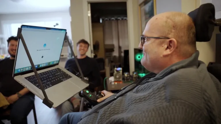 Μιλώντας με τη σκέψη: η Neuralink μετατρέπει νευρικά σήματα σε φωνή