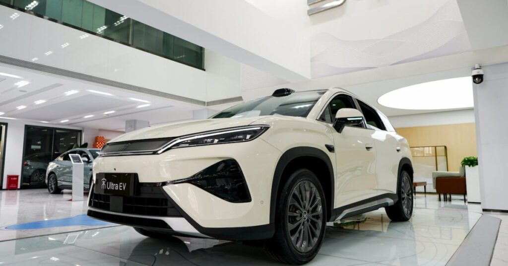 Η BYD φορτίζει σε 5 λεπτά και ξεκινά από 22.000 δολάρια — αυτό αλλάζει τα πάντα