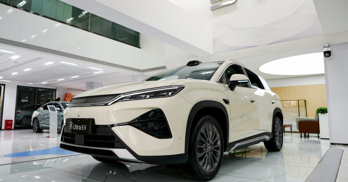 Η BYD φορτίζει σε 5 λεπτά και ξεκινά από 22.000 δολάρια — αυτό αλλάζει τα πάντα