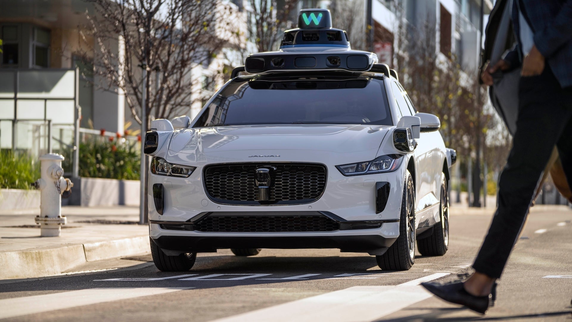 Τα robotaxis της Waymo έφυγαν από τη Νέα Υόρκη — και κανείς δεν ξέρει αν θα επιστρέψουν