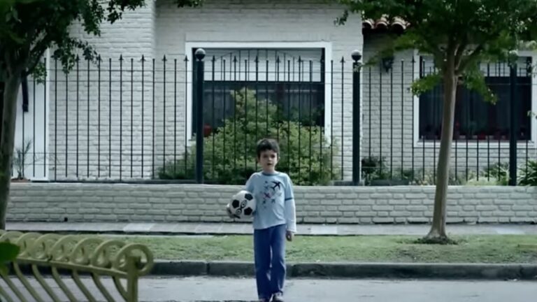 Το «Terrified» ξαναγεννιέται — και δεν είμαστε σίγουροι αν χαιρόμαστε