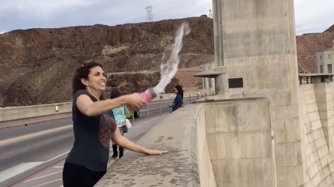 Το φράγμα Χούβερ που «αρνείται» να δεχτεί νερό