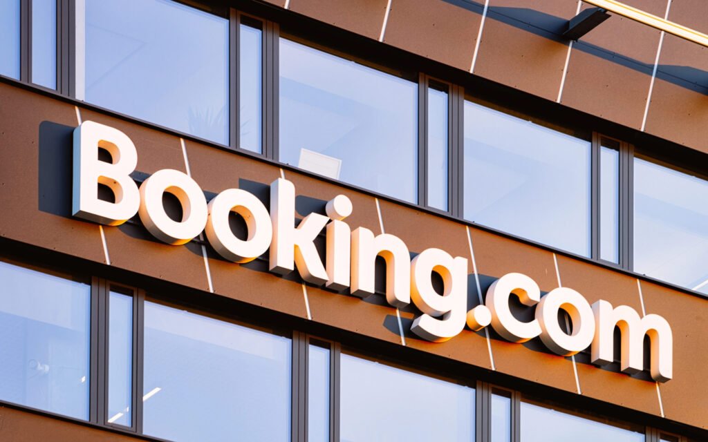 Συναγερμός στη Booking: παραβίαση αποκάλυψε στοιχεία από κρατήσεις πελατών