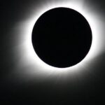 Η «έκλειψη του αιώνα» απλώνει 6’23’’ ολικού σκοταδιού πάνω από τρεις ηπείρους