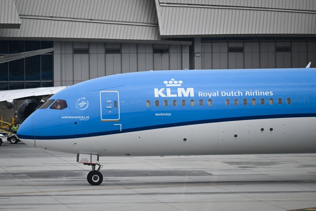 Δίκη κατά της KLM για άρνηση επιβίβασης σε κατόχους εισιτηρίων 40.000 λιρών