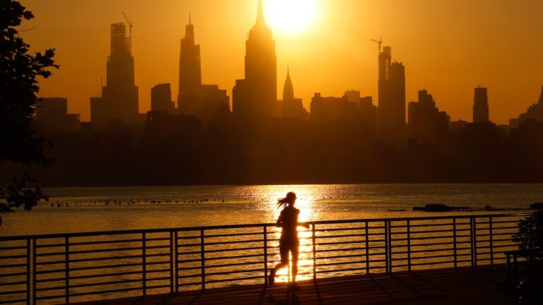 Γυμναστική πριν το πρωινό: τι κερδίζει το σώμα — και τι όχι