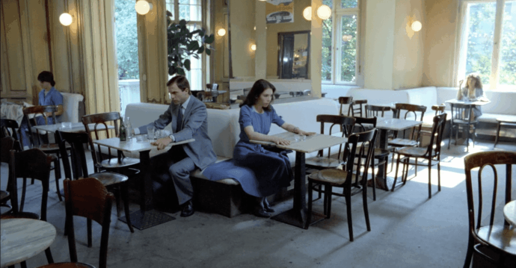 Οι ερευνητές λένε ότι μιλάμε λιγότερο από ποτέ