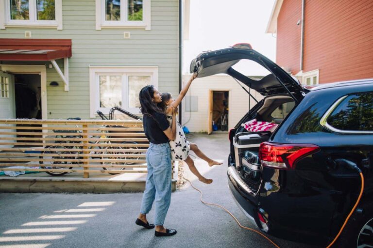 Οι ιδιοκτήτες ηλεκτρικών οχημάτων θα μπορούσαν να κερδίζουν χιλιάδες δολάρια από το δίκτυο