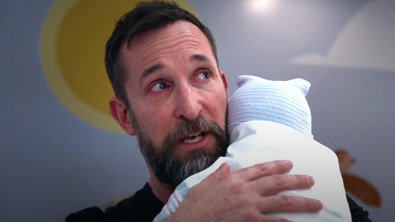 Ο δημιουργός του The Pitt ξεκαθαρίζει το μέλλον του Dr. Robby μετά το φινάλε της 2ης σεζόν