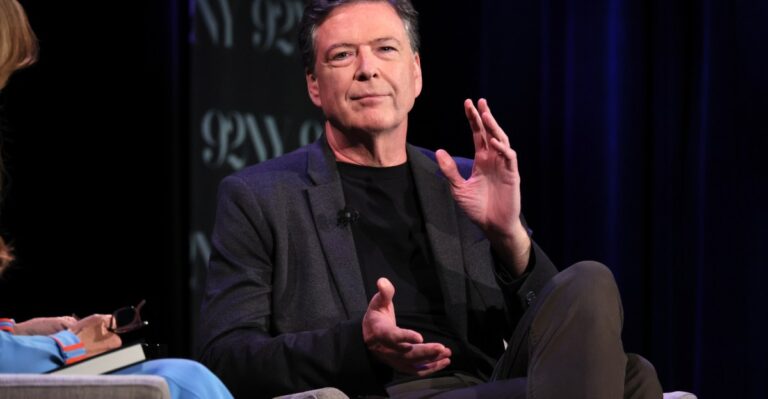 Κόμεϊ κατηγορείται για απειλή κατά του Τραμπ μέσω Instagram