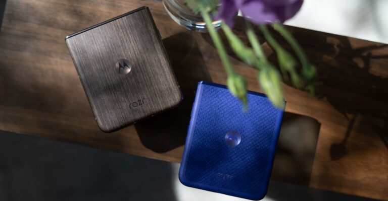 Το νέο Razr Ultra παραμένει το πιο όμορφο κινητό που κυκλοφορεί