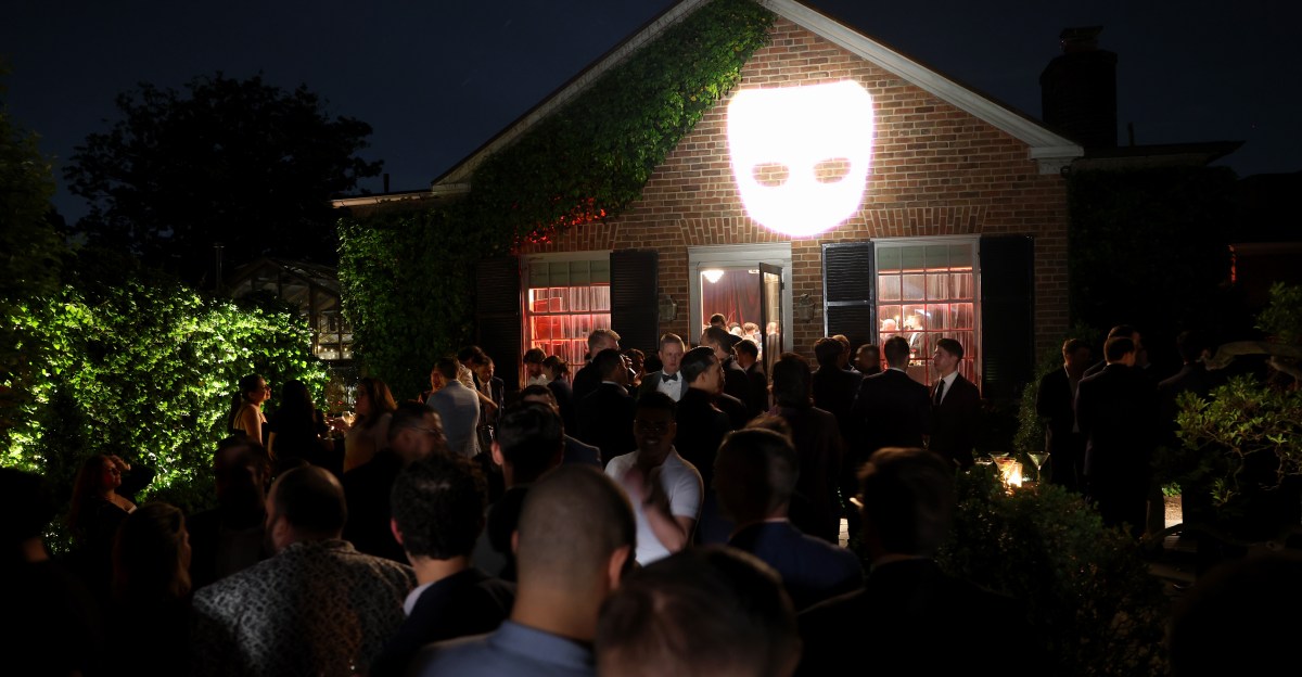 Το Grindr κυριάρχησε στο πάρτι του WHCD στην Ουάσιγκτον