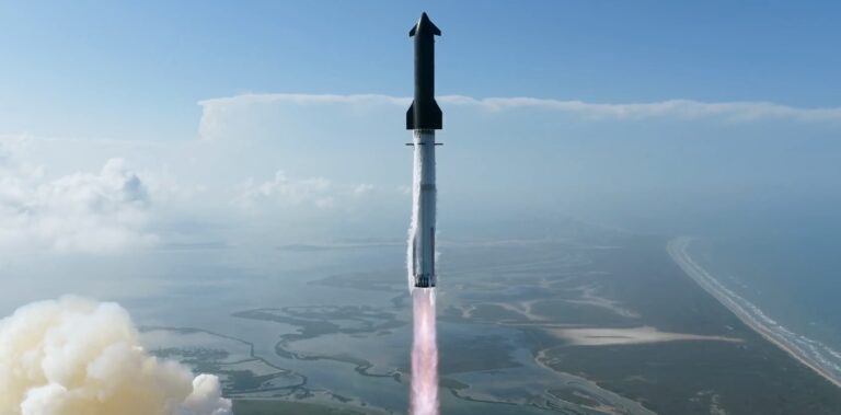 SpaceX πραγματοποιεί την πρώτη εκτόξευση του Starship V3