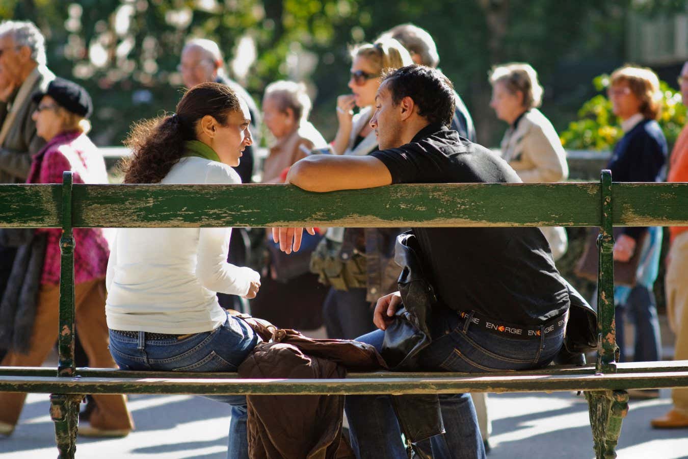 Πώς να μιλάτε πιο άνετα με αγνώστους