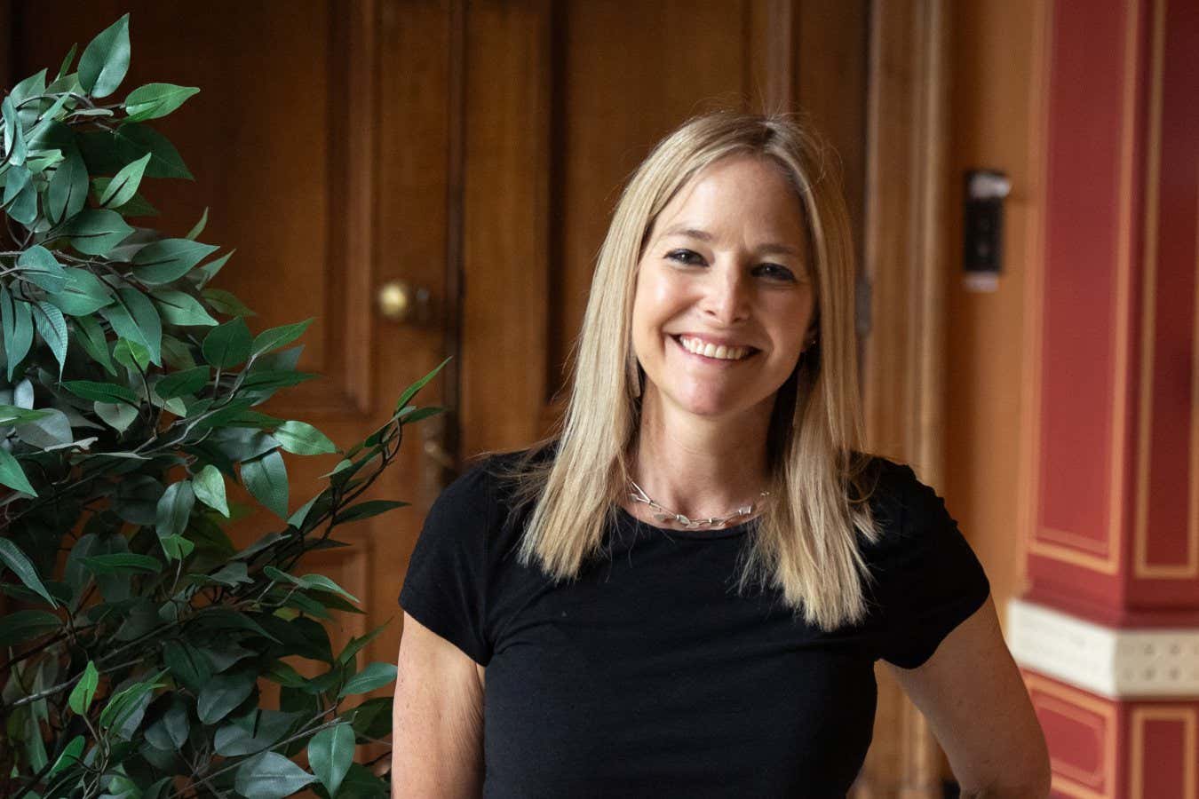 Η Alice Roberts για την ανθρώπινη εξέλιξη και το βιβλίο της Humans