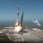 Η SpaceX εκτόξευσε 21 δορυφόρους για στρατιωτικό δίκτυο δεδομένων