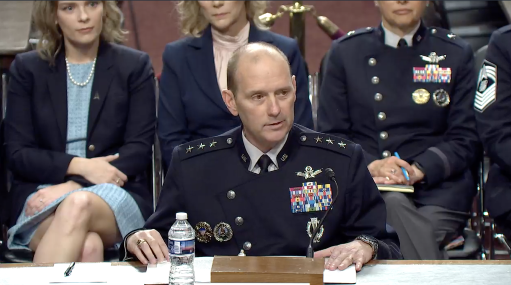 Η επιλογή Τραμπ για τη Space Force υπερασπίζεται τον υπερδιπλασιασμό του προϋπολογισμού