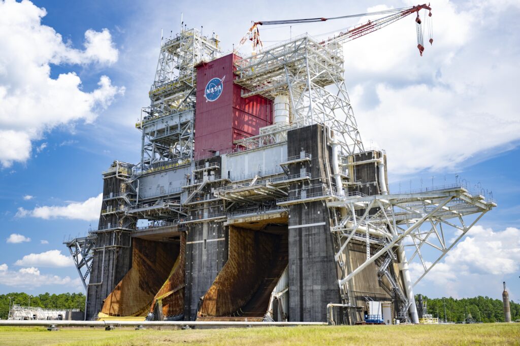 Η Blue Origin θα δοκιμάσει το δεύτερο στάδιο του New Glenn στο Stennis