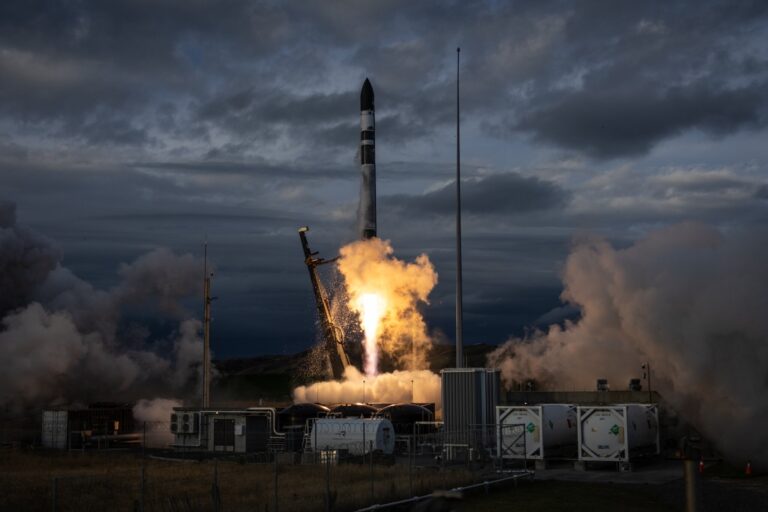Η Rocket Lab υπέγραψε νέα συμφωνία εκτόξευσης με την ιαπωνική iQPS