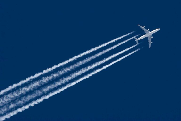 Geoengineering: κίνδυνος έκθεσης επιβατών σε θειικό οξύ