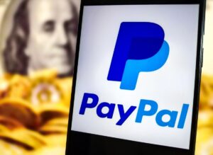 Σε εξέλιξη οι συνομιλίες για πώληση της PayPal σε Stripe και Advent