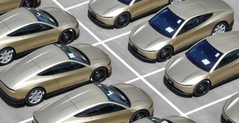 Η Tesla ετοιμάζει την παρουσίαση του Cybercab στο Ώστιν