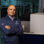 Η L3Harris ορίζει νέο CEO τον Σαμ Μεχτά μετά την αποχώρηση του Κουμπάσικ