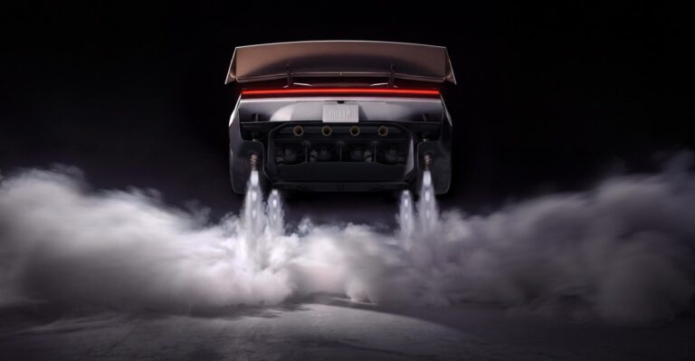 Το Tesla Roadster πέταξε, κινήθηκε ανάποδα και έπιασε τα 60 mph σε λιγότερο από 1 δευτερόλεπτο