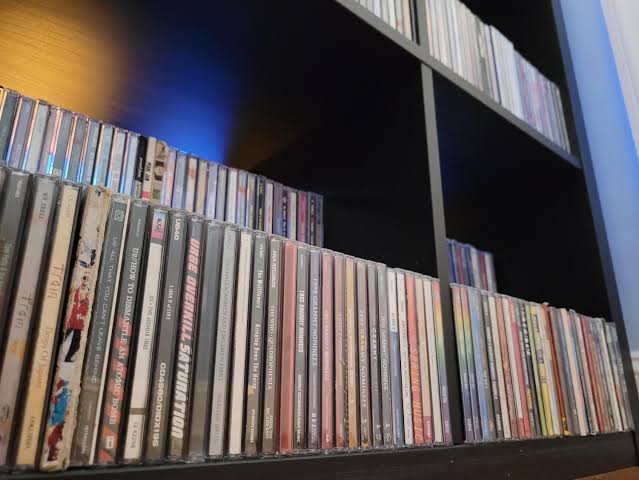 Η επιστροφή του CD: άλμα 96% στις αναζητήσεις για CD players και άνοδος 16% στις πωλήσεις