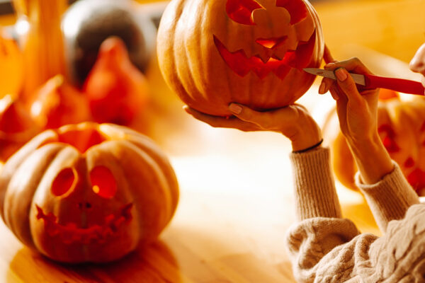 Halloween: Γιατί η κολοκύθα έγινε σύμβολο – ο ιρλανδικός θρύλος του Stingy Jack