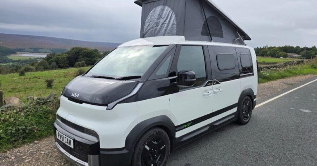 Η Kia παρουσίασε το ηλεκτρικό campervan PV5 με δύο κρεβάτια και κουζίνα